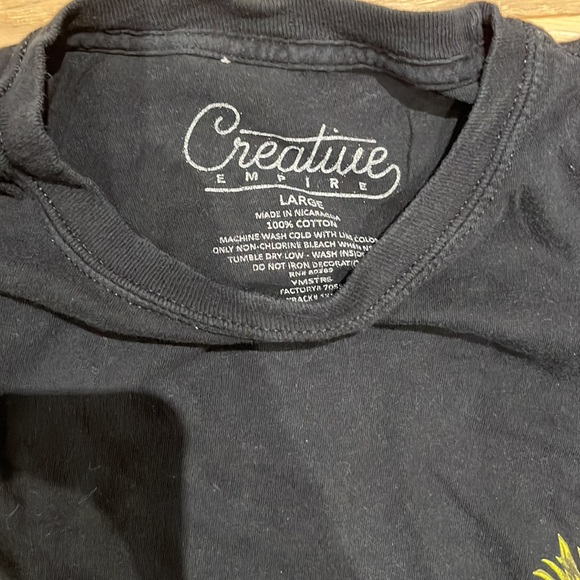 Simple t-shirt - Picture 3 of 4